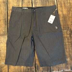Volcom shorts